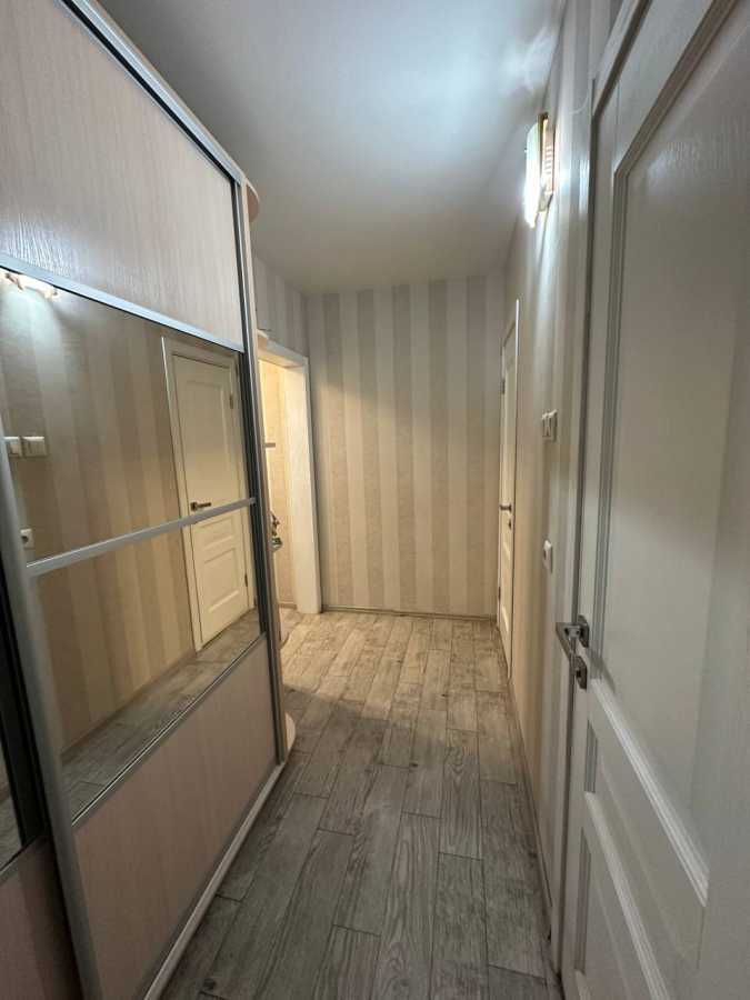 Продаж 2-кімнатної квартири 77 м², Миколи Закревського вул., 95Г