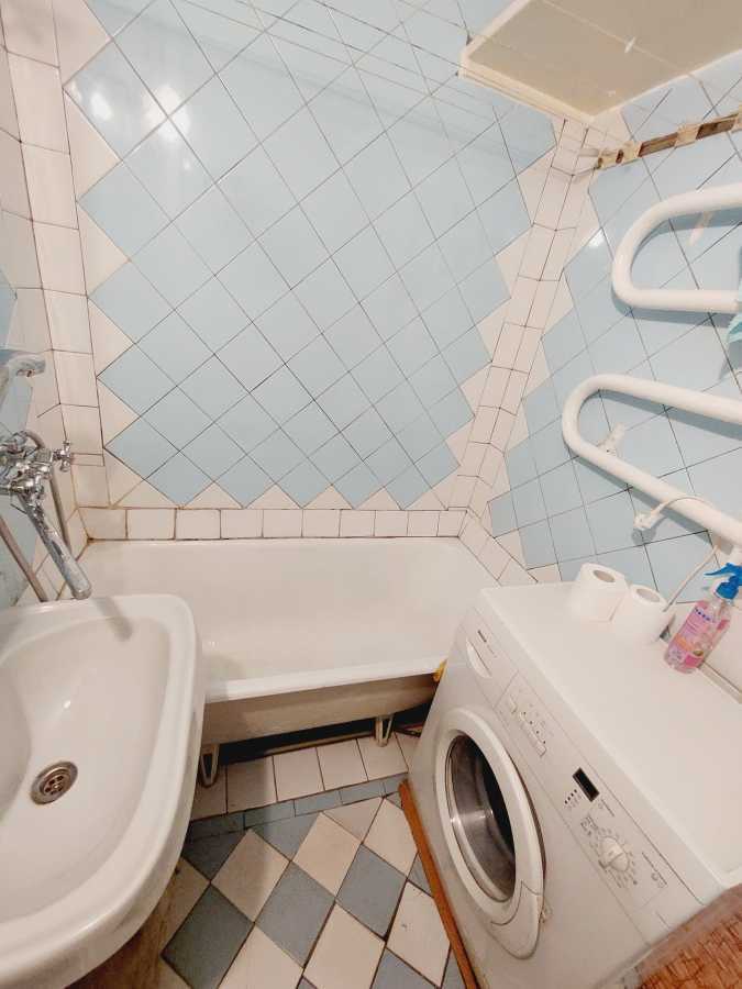 Продаж 2-кімнатної квартири 42 м², Прогресивна вул., 2