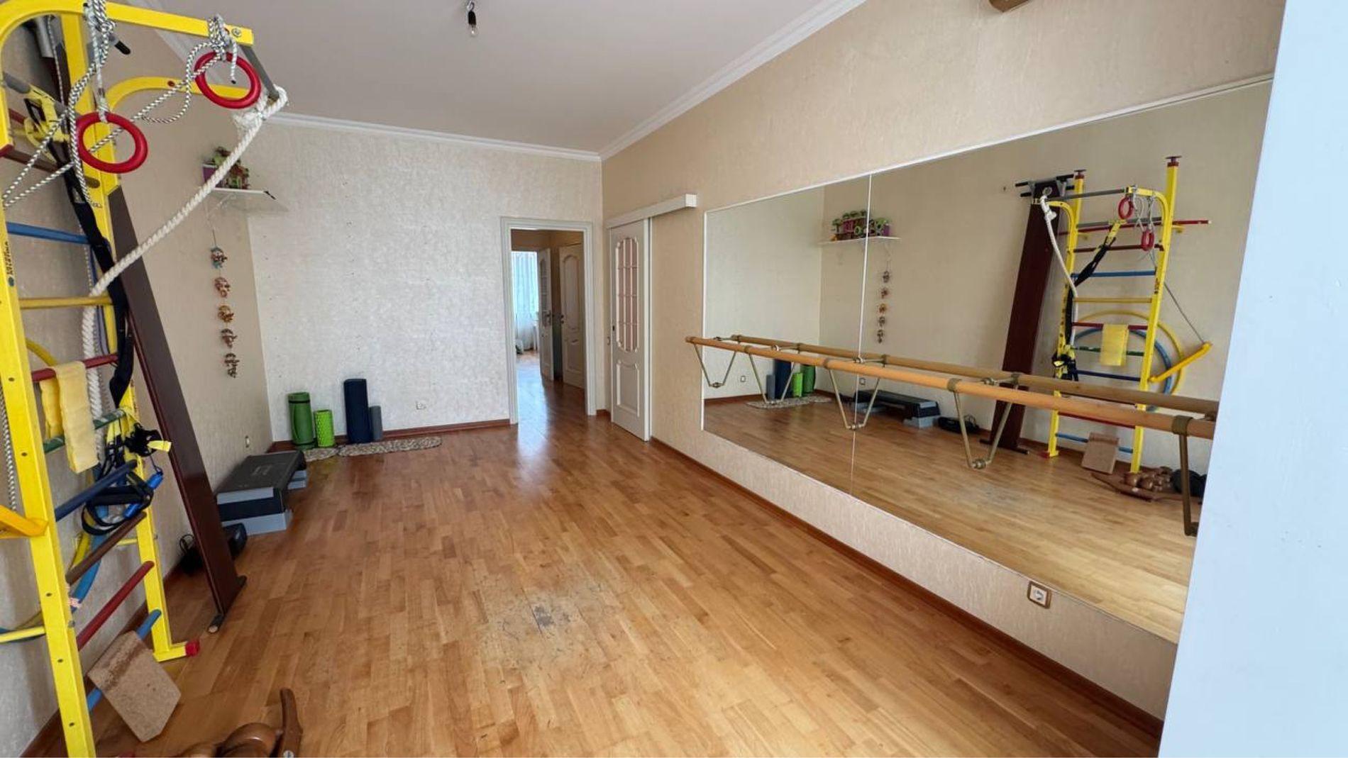 Продаж 4-кімнатної квартири 170 м², Володимира Беца вул., Ивасюка пр., 10А