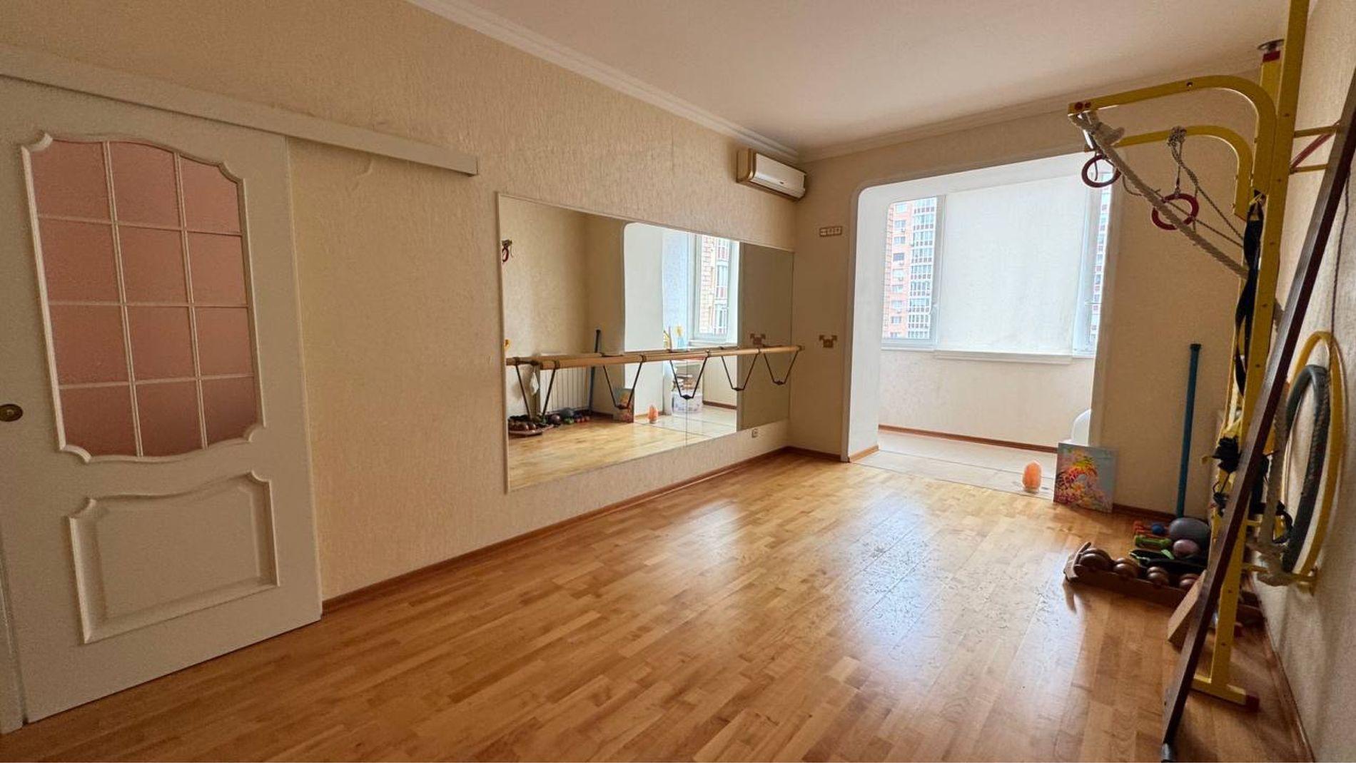 Продаж 4-кімнатної квартири 170 м², Володимира Беца вул., Ивасюка пр., 10А