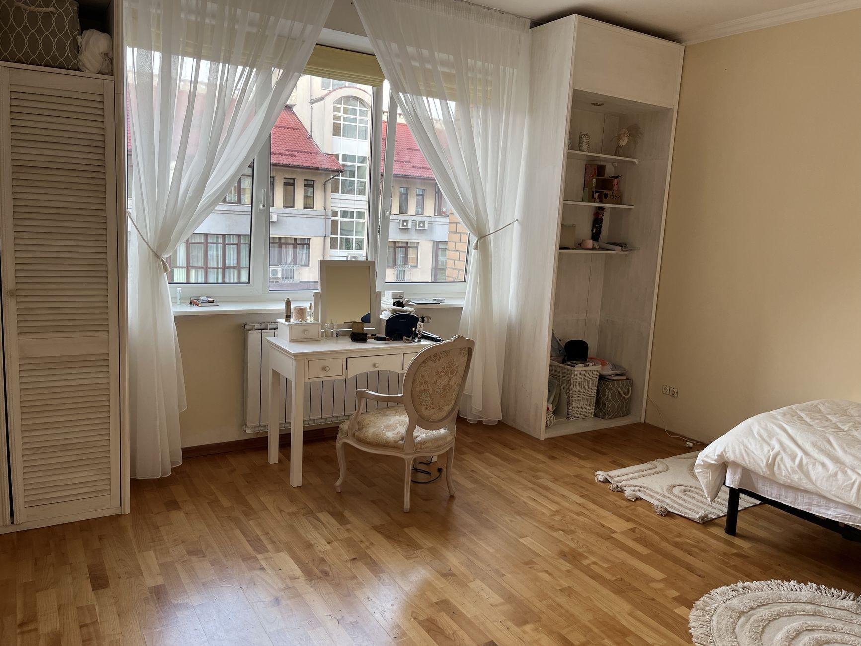 Продаж 4-кімнатної квартири 170 м², Володимира Беца вул., Ивасюка пр., 10А