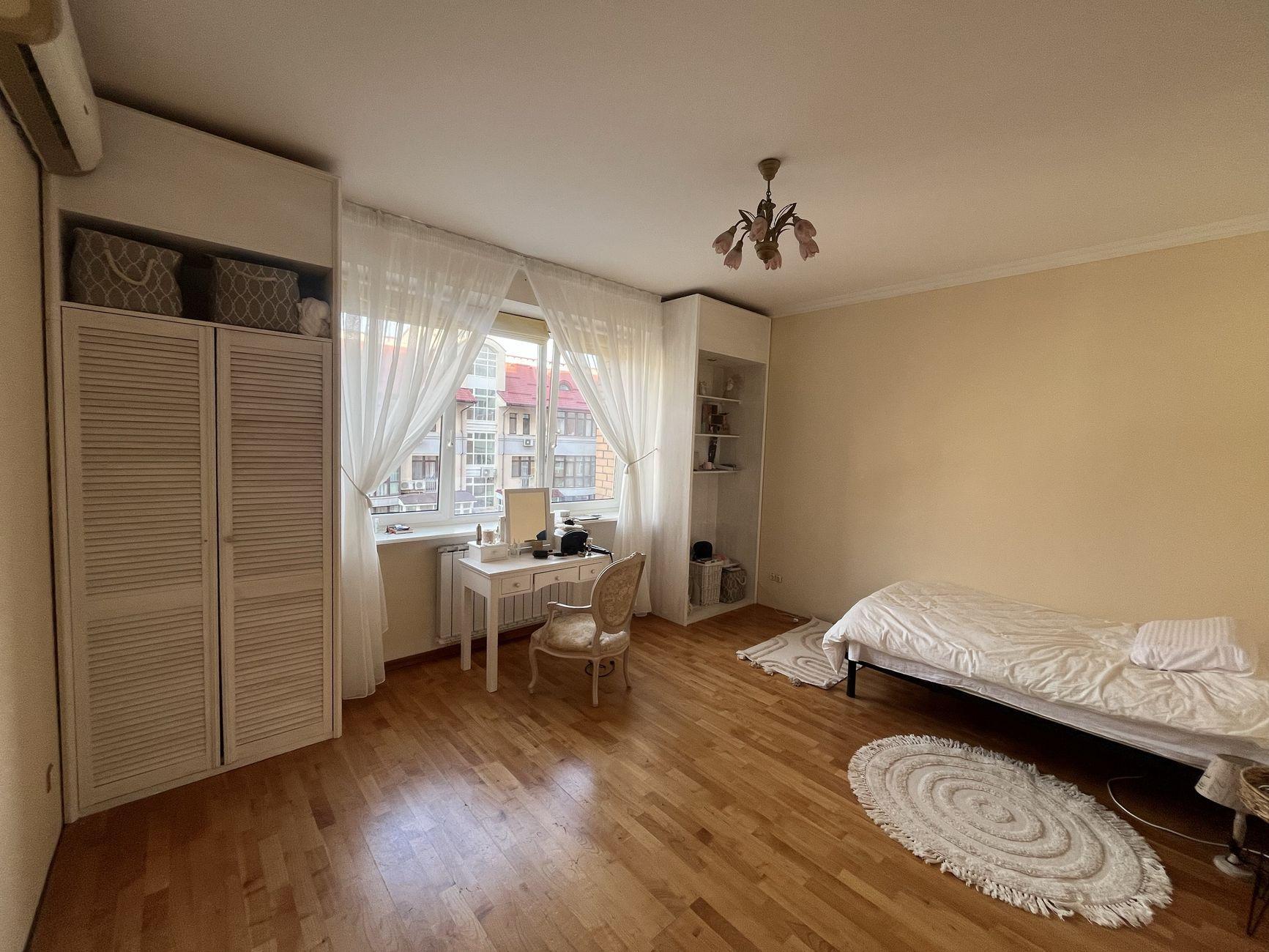 Продаж 4-кімнатної квартири 170 м², Володимира Беца вул., Ивасюка пр., 10А