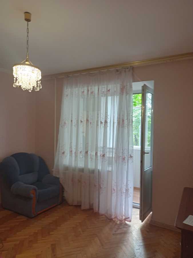 Продажа 2-комнатной квартиры 60 м², Печерский спуск, 8