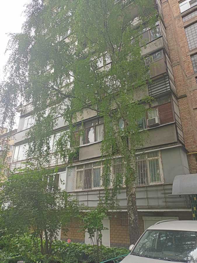 Продажа 2-комнатной квартиры 60 м², Печерский спуск, 8