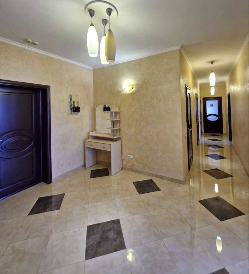 Продаж 3-кімнатної квартири 134 м², Жилянська вул., 59