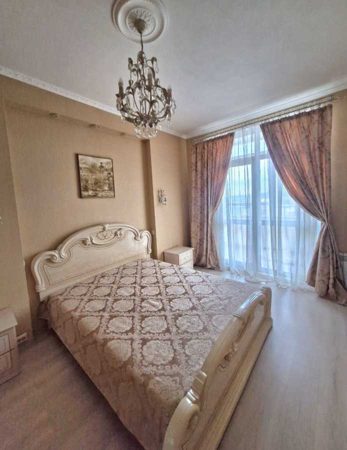 Аренда 2-комнатной квартиры 69 м², Евгения Коновальца ул., 44А