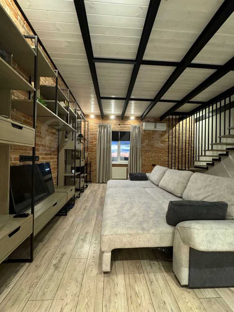 Продаж 2-кімнатної квартири 100 м², Яблунева вул., 8