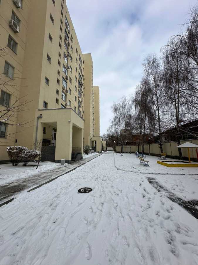 Продаж 3-кімнатної квартири 130 м², Лук'яненко пров., 21А