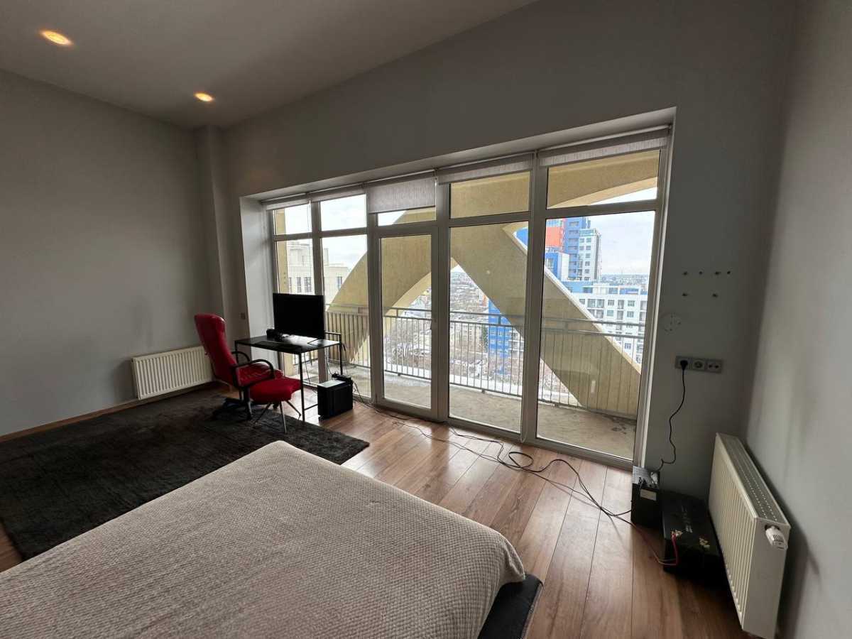 Продаж 3-кімнатної квартири 130 м², Лук'яненко пров., 21А