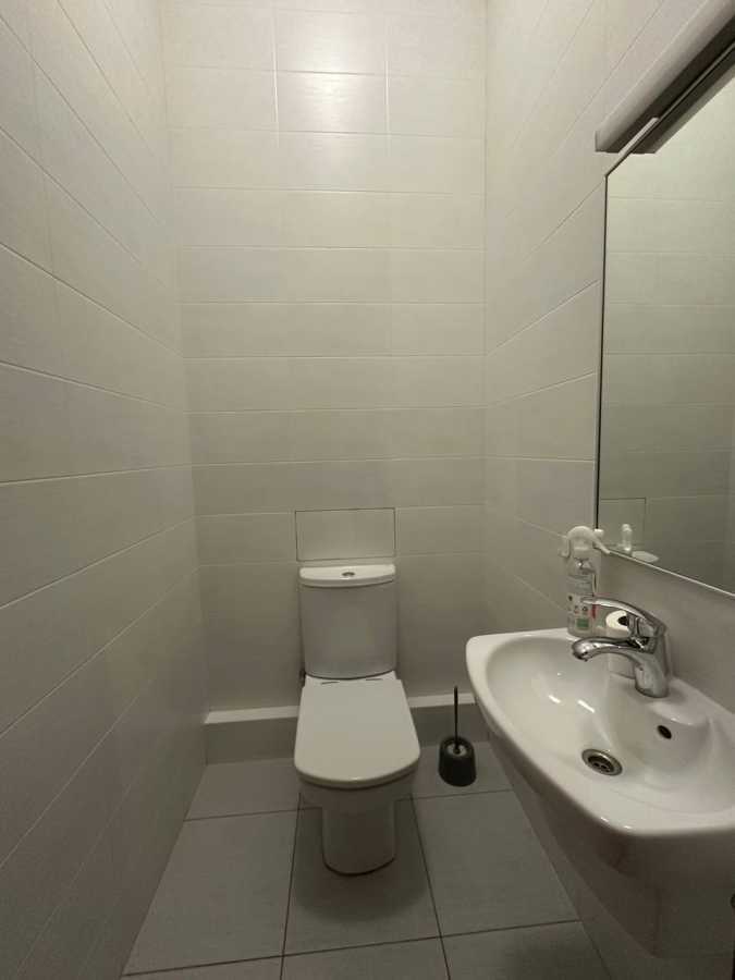 Продаж 3-кімнатної квартири 130 м², Лук'яненко пров., 21А