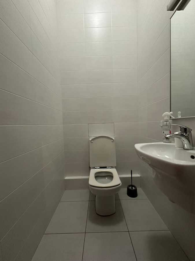 Продаж 3-кімнатної квартири 130 м², Лук'яненко пров., 21А
