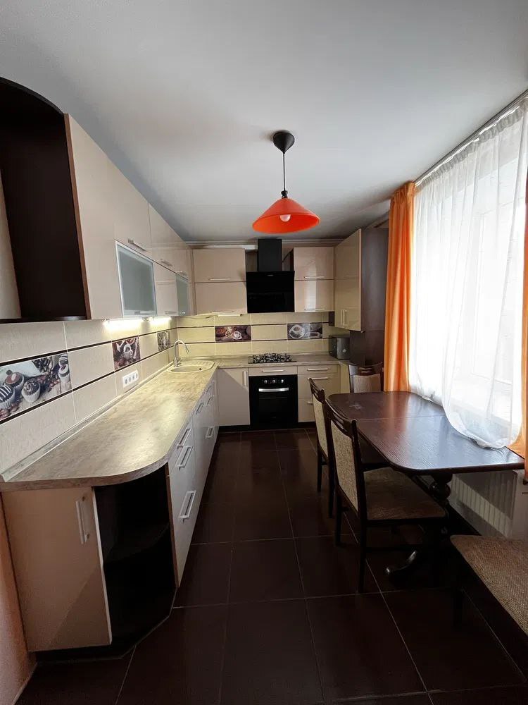 Продажа 2-комнатной квартиры 59 м², Михаила Лушпы просп.