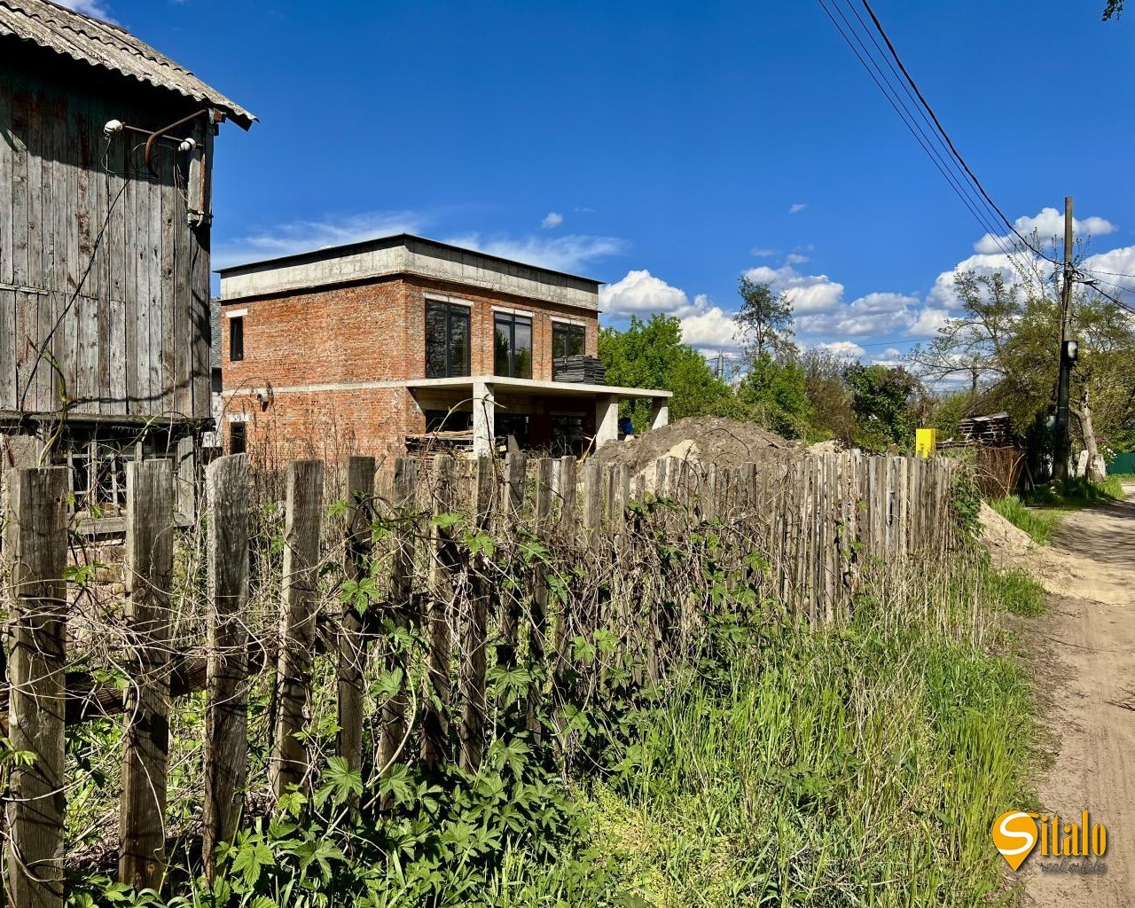 Продажа участка под индивидуальное жилое строительство 5.7 соток, 79-я Садовая ул.