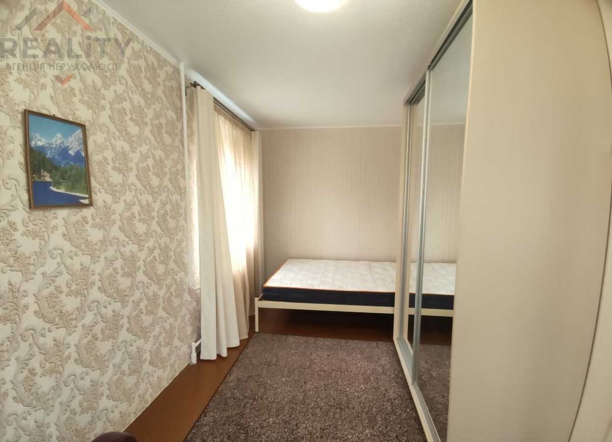 Продаж 2-кімнатної квартири 47 м², Пилипа Орлика просп., 21