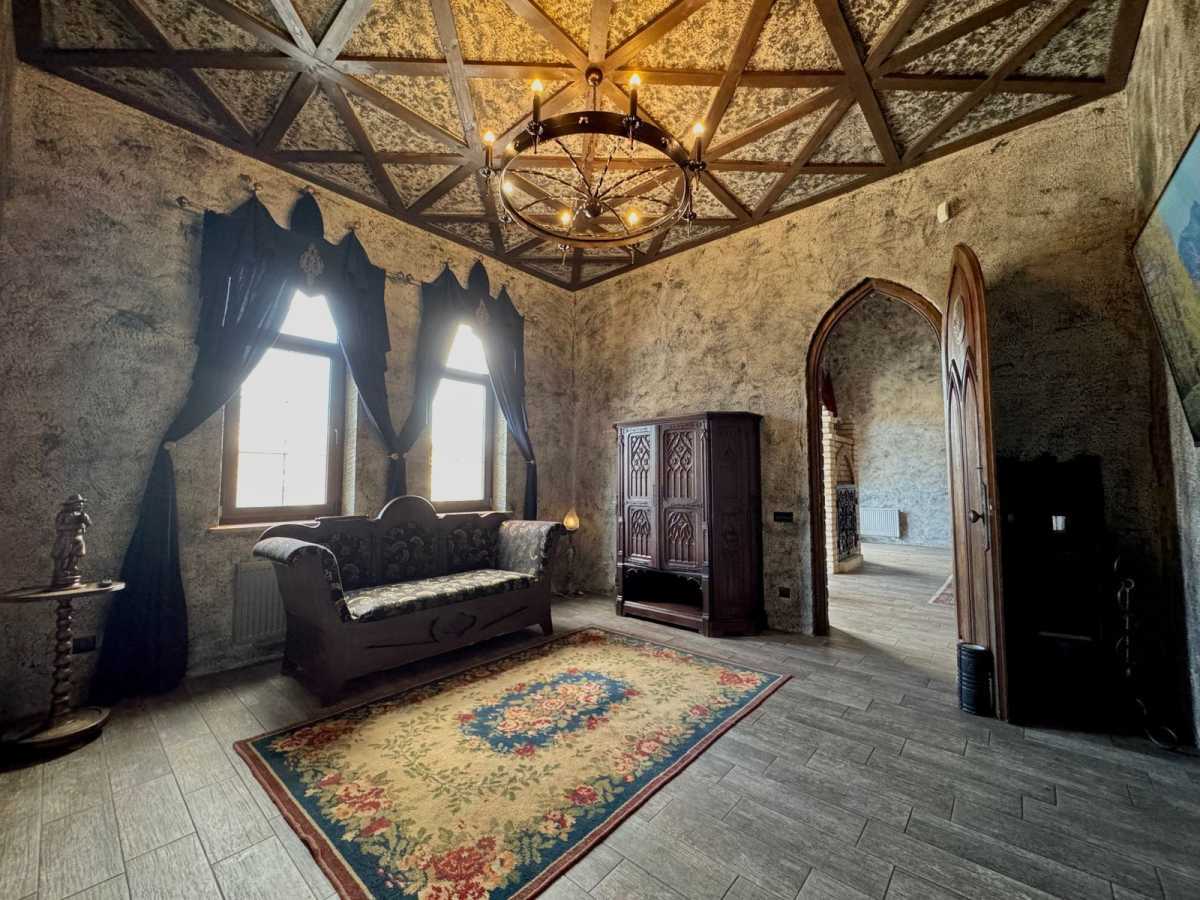 Продаж будинку 400 м², Дубрівка вул, 1