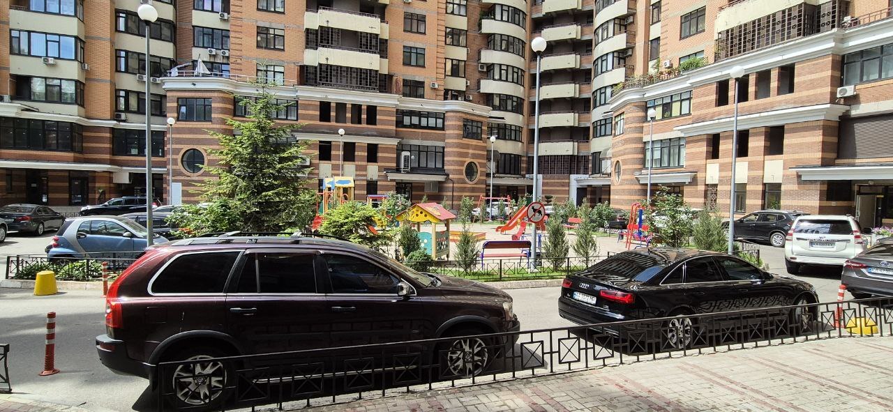 Аренда офиса 200 м², Леси Украинки бул., 7Б