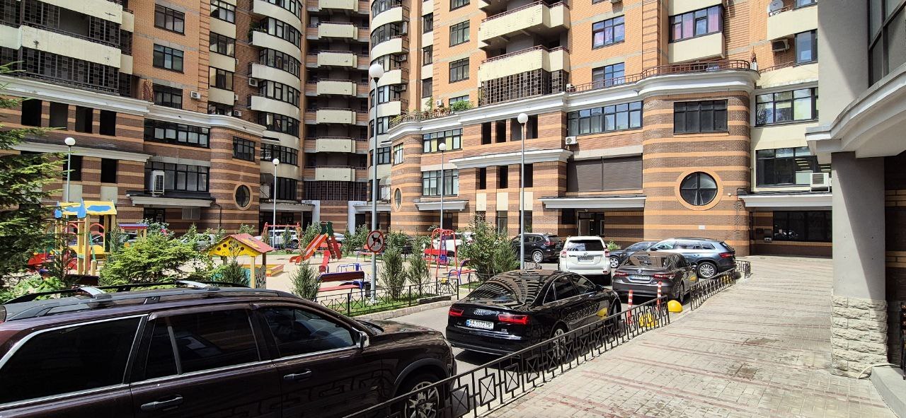 Аренда офиса 200 м², Леси Украинки бул., 7Б