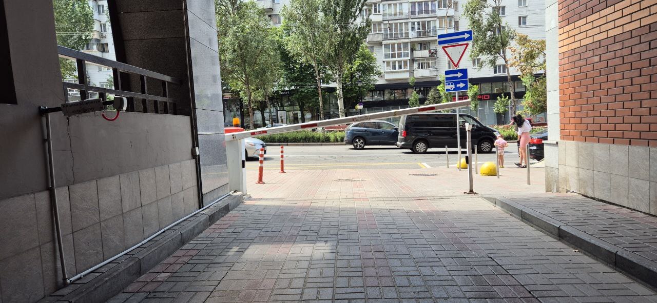 Аренда офиса 200 м², Леси Украинки бул., 7Б