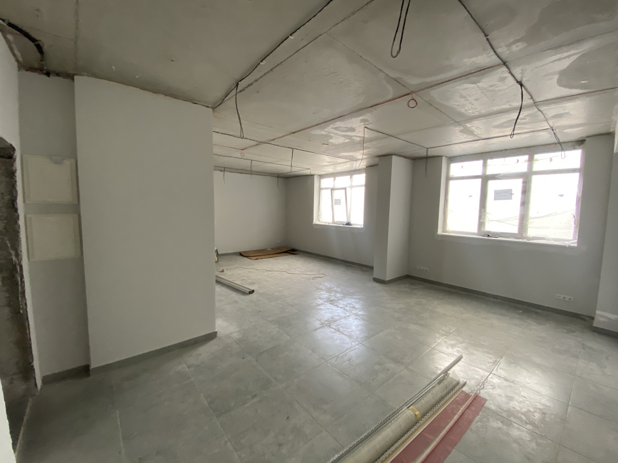 Аренда помещения свободного назначения 89.2 м², Каменская ул., 127