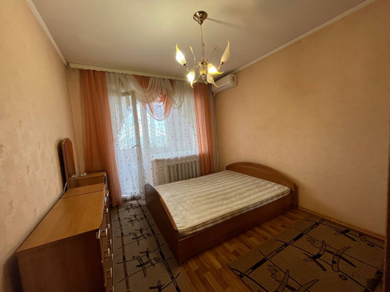 Продажа 3-комнатной квартиры 70 м², Александрийский бул., 125