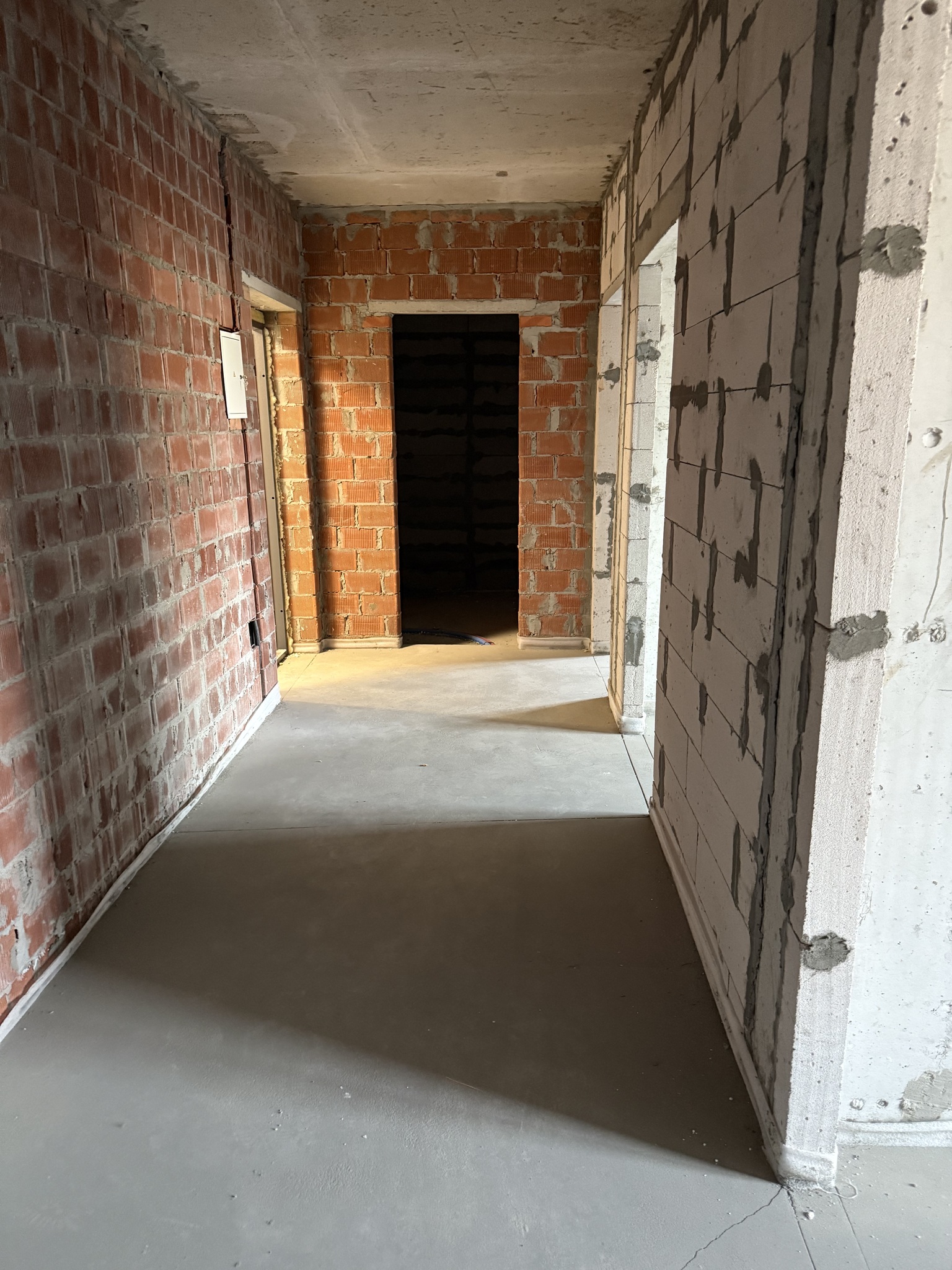 Продажа 2-комнатной квартиры 60 м², Метрологическая ул.