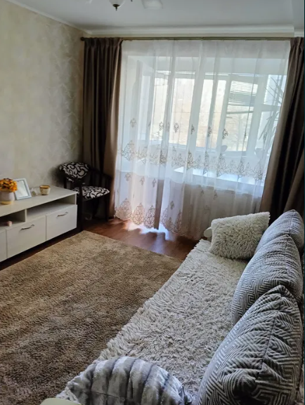 Продажа 1-комнатной квартиры 41 м², Михаила Лушпы просп.