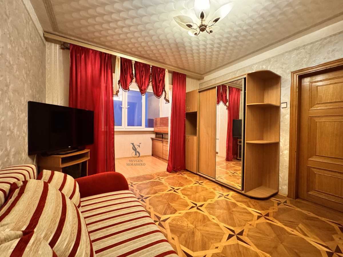 Продаж 2-кімнатної квартири 60 м², Володимира Маяковського просп., 24