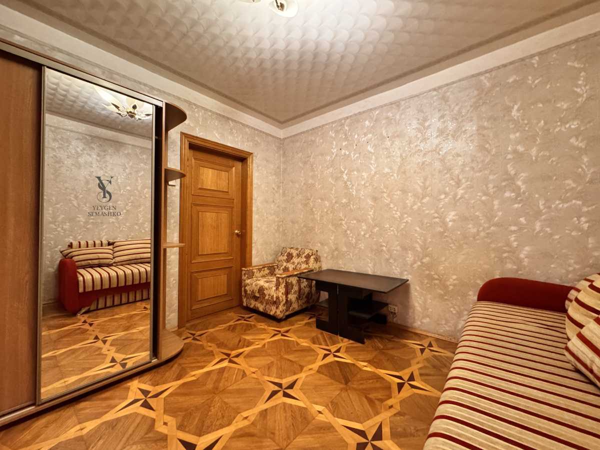 Продаж 2-кімнатної квартири 60 м², Володимира Маяковського просп., 24