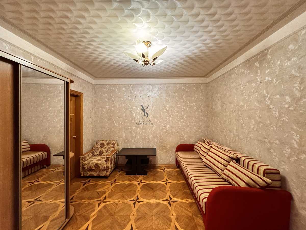 Продаж 2-кімнатної квартири 60 м², Володимира Маяковського просп., 24