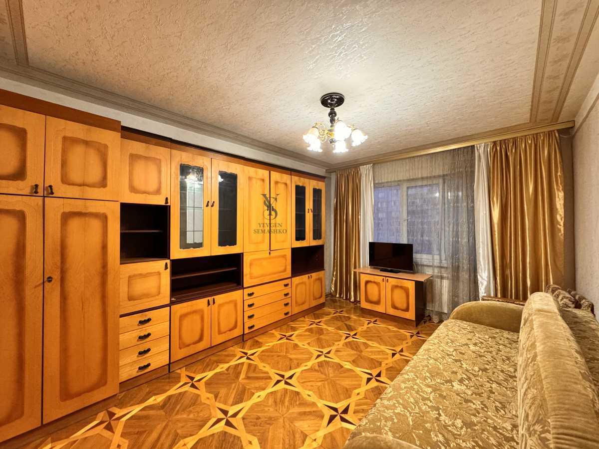 Продаж 2-кімнатної квартири 60 м², Володимира Маяковського просп., 24