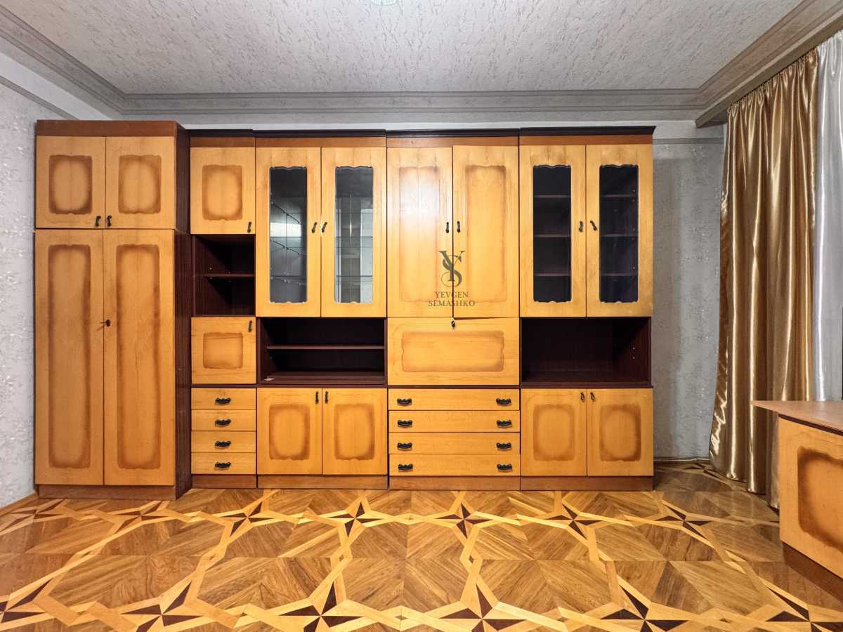 Продаж 2-кімнатної квартири 60 м², Володимира Маяковського просп., 24