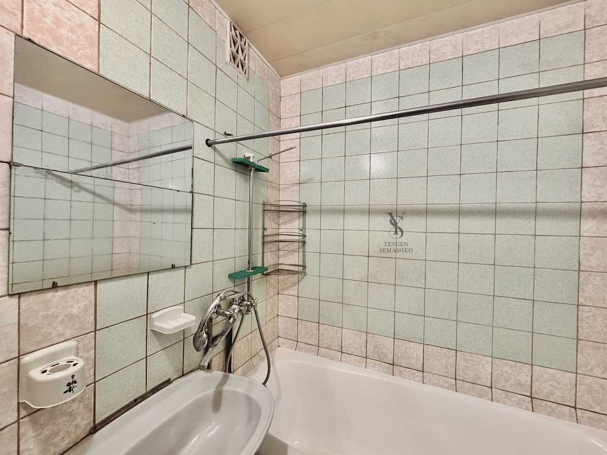 Продаж 2-кімнатної квартири 60 м², Володимира Маяковського просп., 24