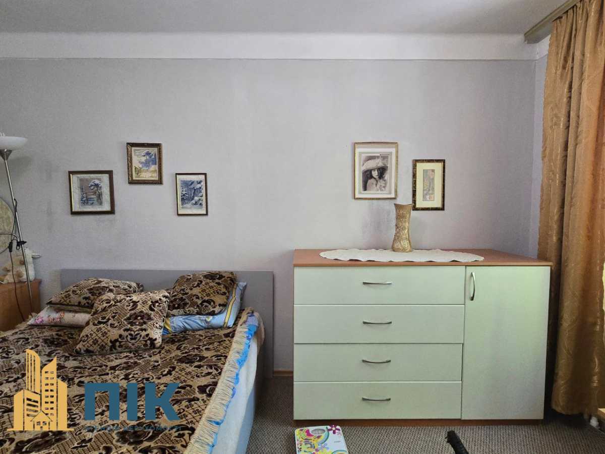 Продаж 2-кімнатної квартири 63 м², Волгоградська вул., 33
