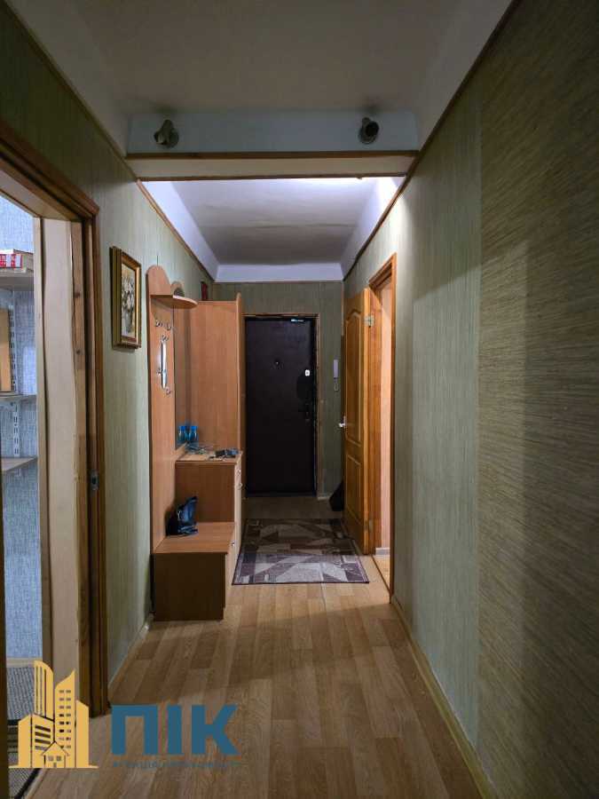 Продаж 2-кімнатної квартири 63 м², Волгоградська вул., 33