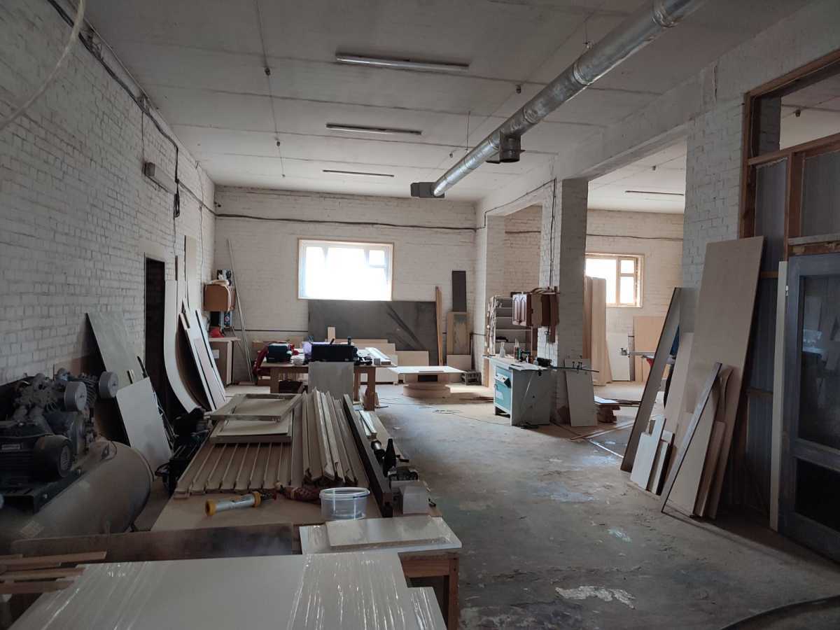 Оренда приміщення вільного призначення 800 м², Південна вул.