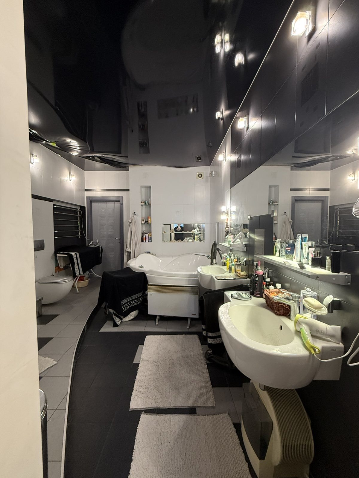 Продаж 2-кімнатної квартири 145 м²