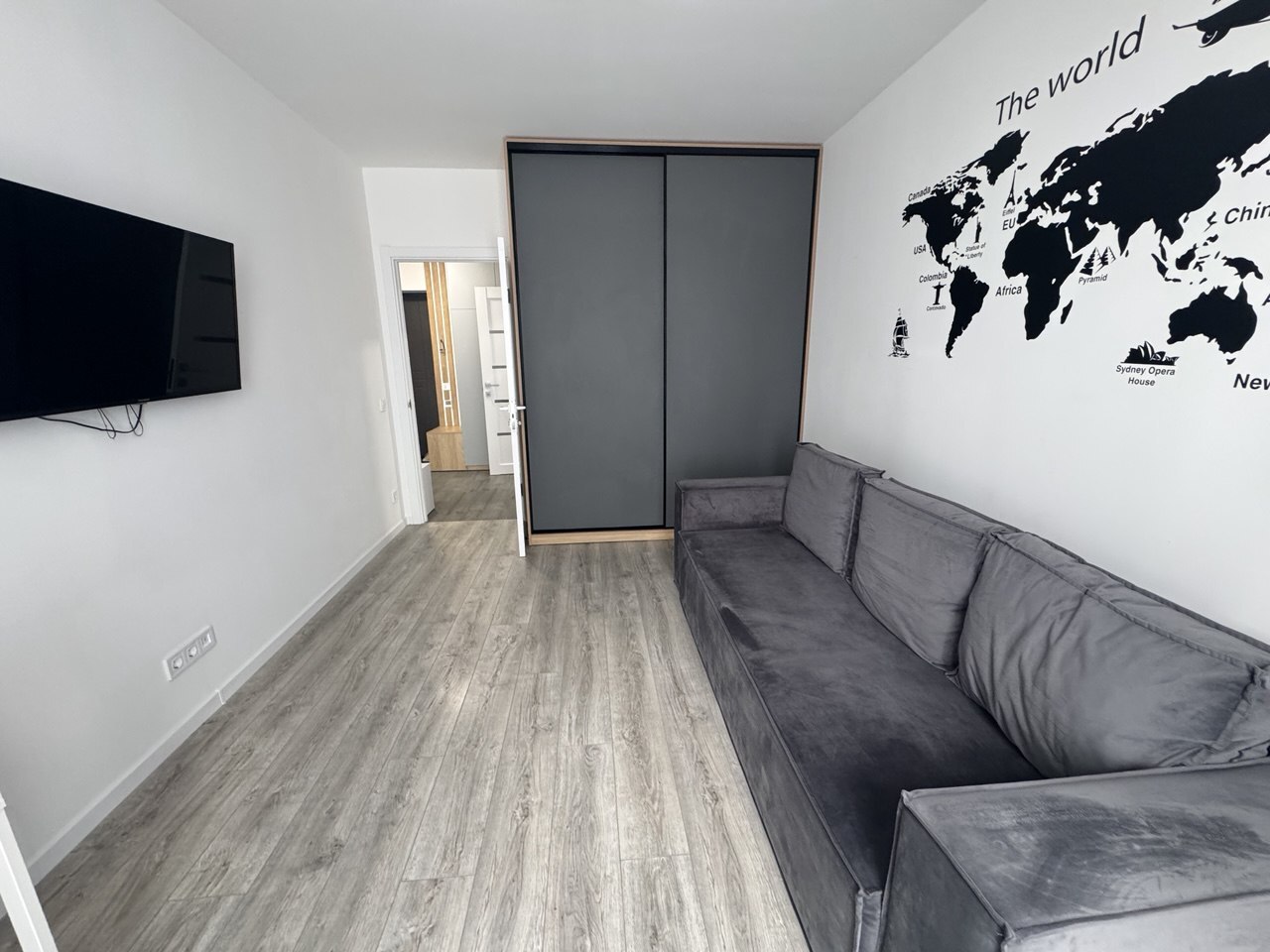 Продажа 2-комнатной квартиры 42 м², Ревуцкого ул., 40В