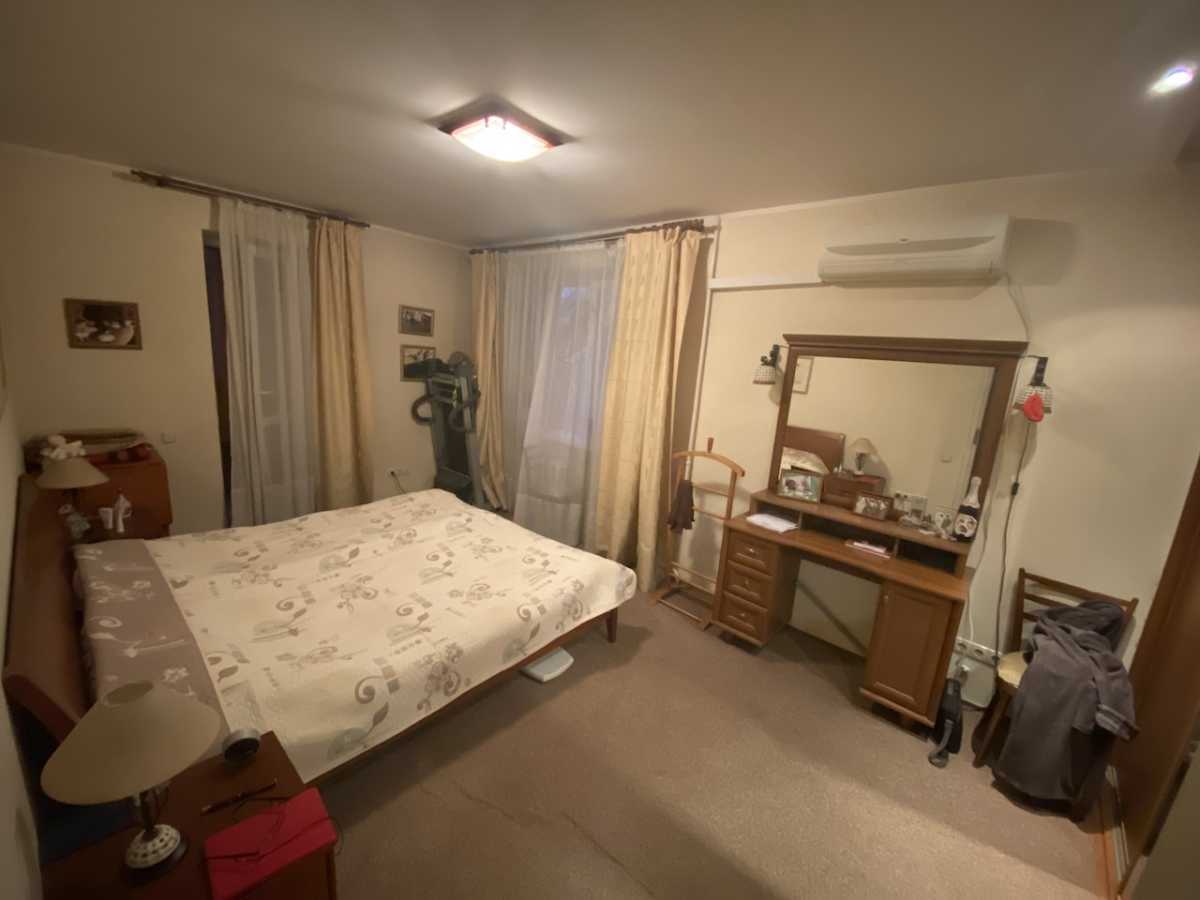 Продажа 3-комнатной квартиры 71 м², Олексы Тихого ул., 28