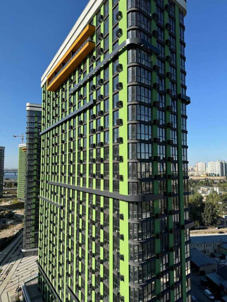 Продажа 2-комнатной квартиры 84 м², Причальная ул., 12
