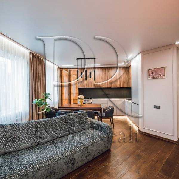 Продажа 2-комнатной квартиры 65 м², Радистов ул., 40
