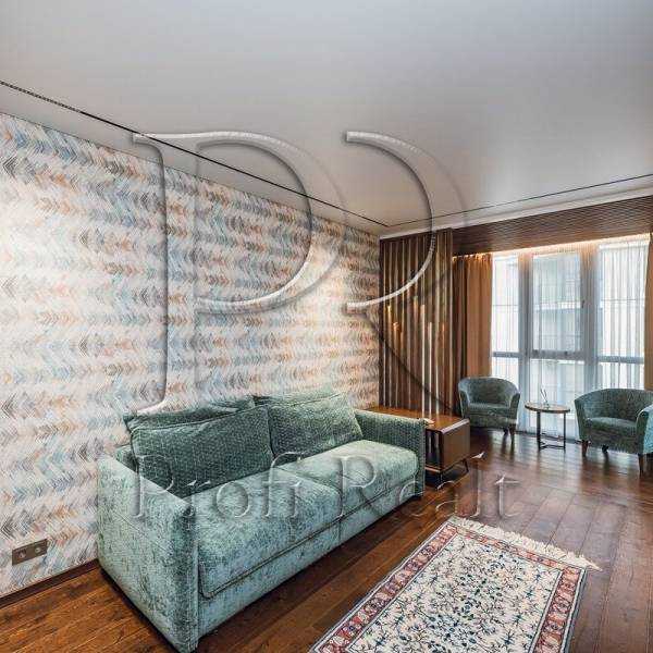 Продажа 2-комнатной квартиры 65 м², Радистов ул., 40