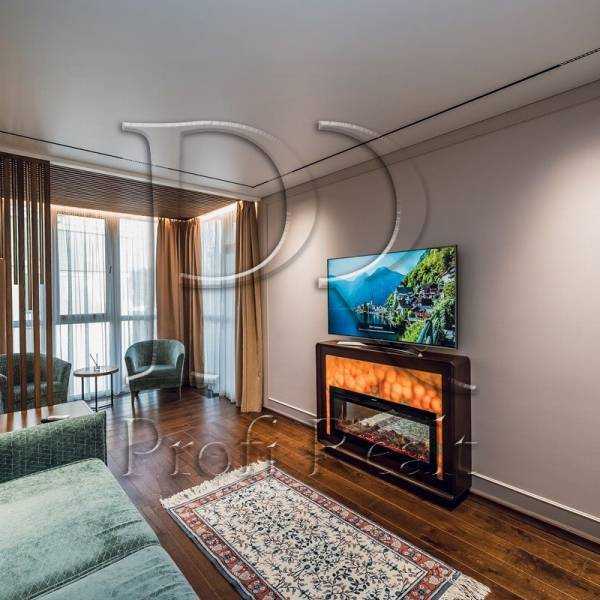 Продажа 2-комнатной квартиры 65 м², Радистов ул., 40