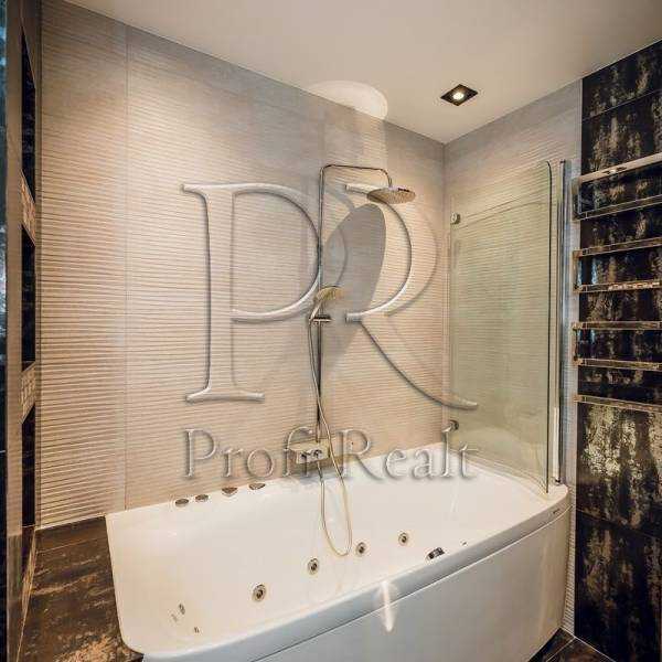 Продажа 2-комнатной квартиры 65 м², Радистов ул., 40