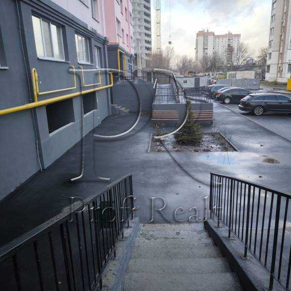 Продаж 1-кімнатної квартири 36 м², Головатого вул., 71А