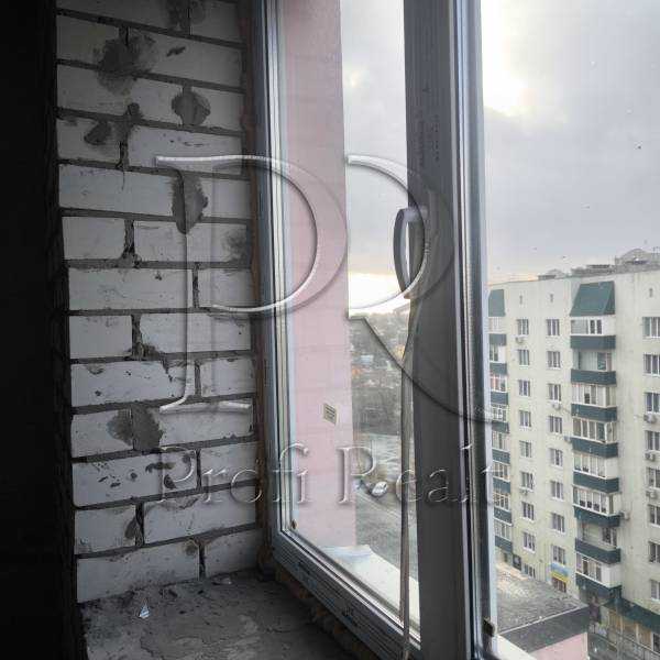 Продаж 1-кімнатної квартири 36 м², Головатого вул., 71А