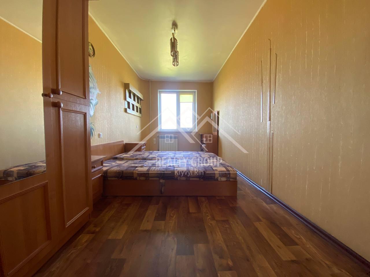 Продаж 3-кімнатної квартири 71.3 м²