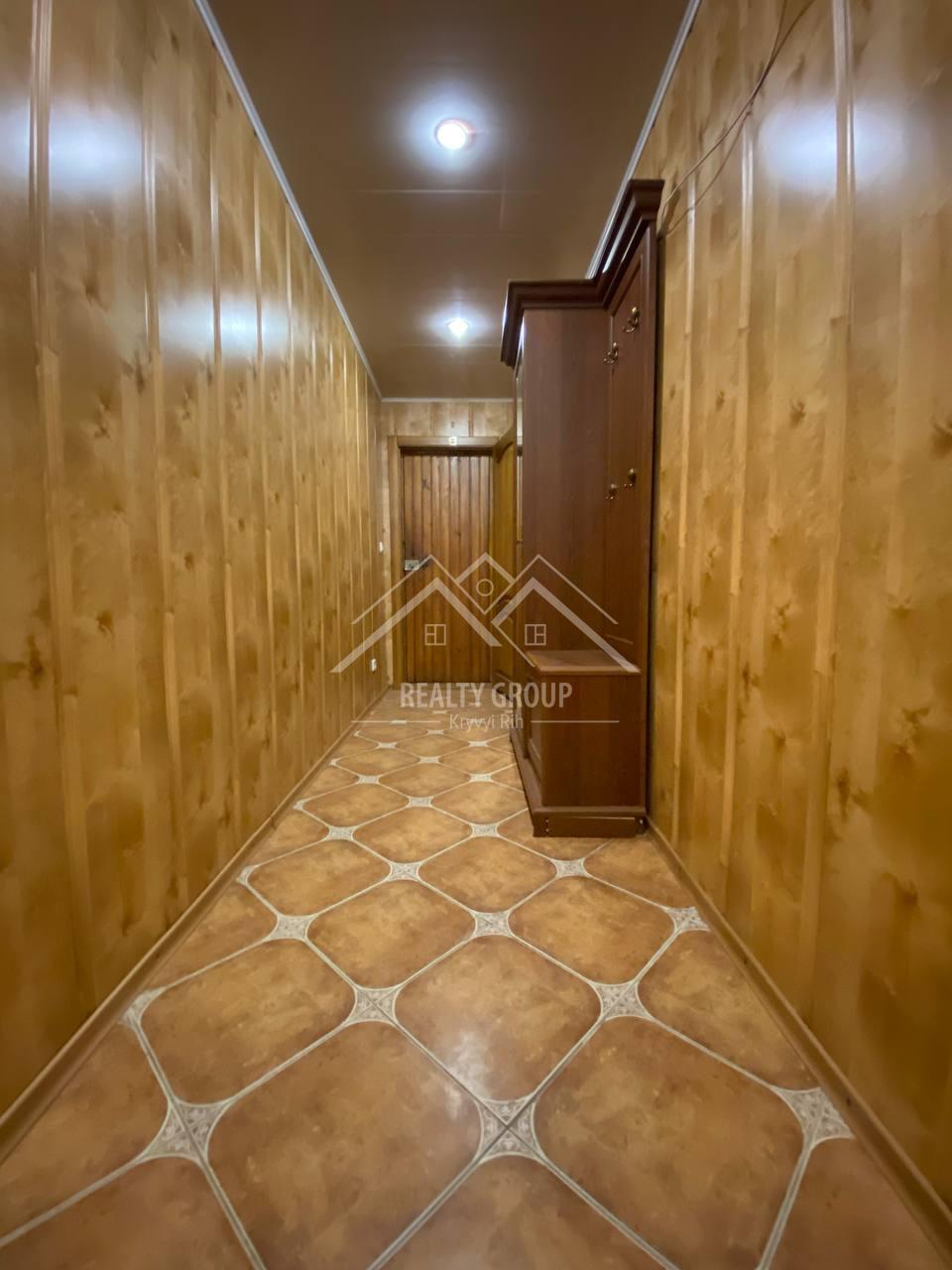 Продаж 3-кімнатної квартири 71.3 м²