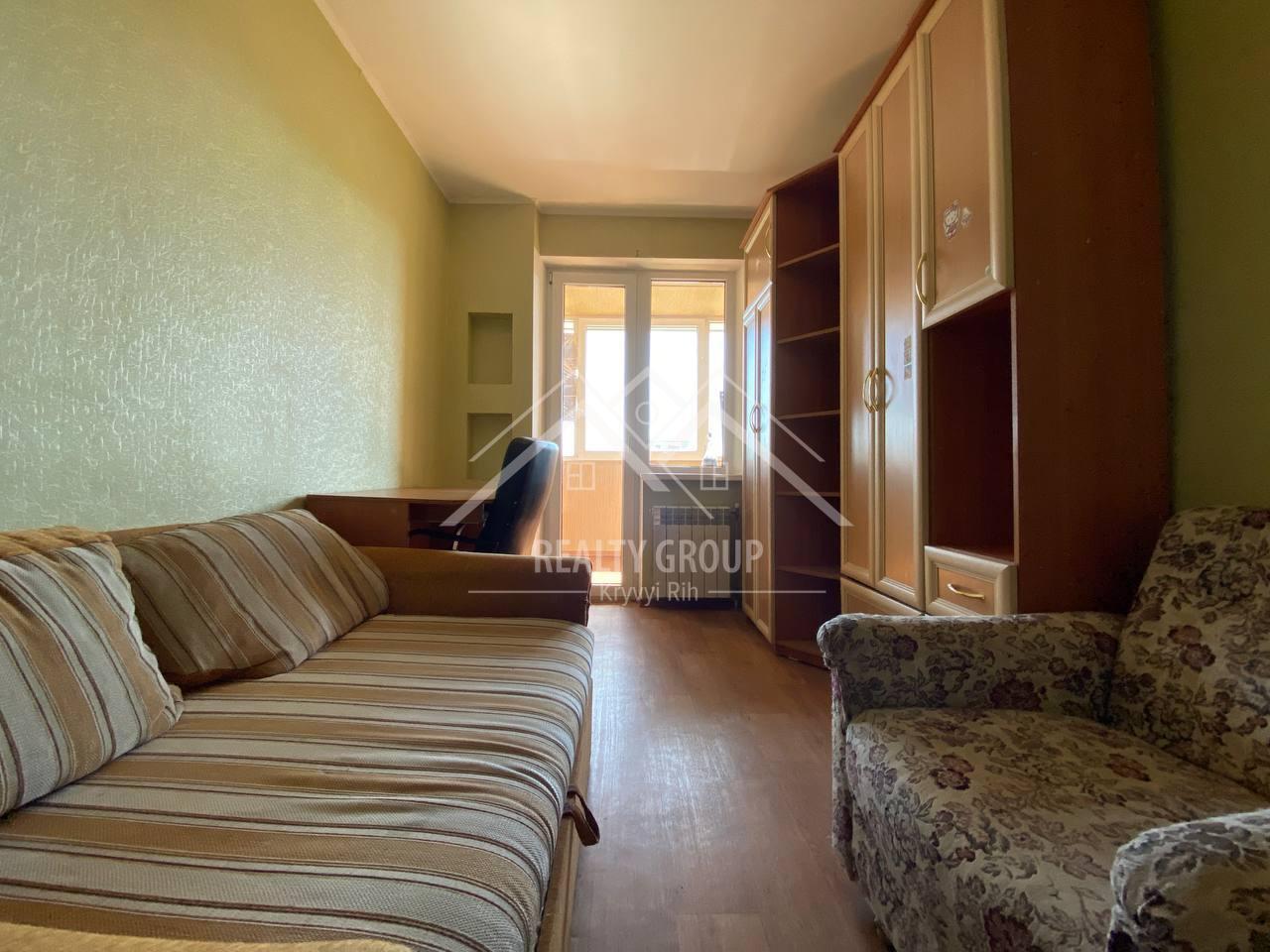 Продаж 3-кімнатної квартири 71.3 м²