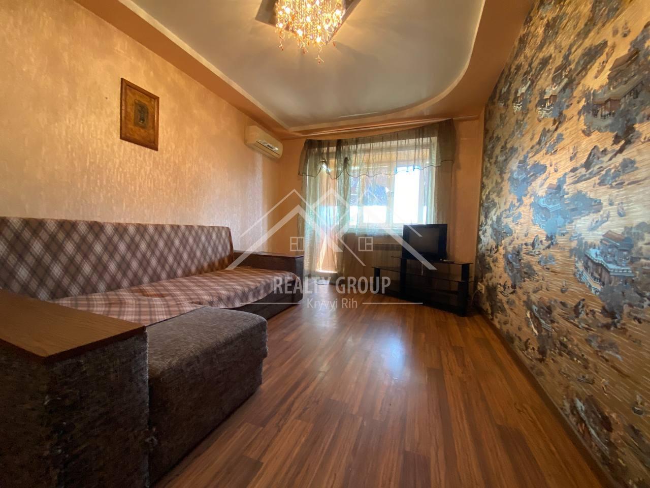 Продаж 3-кімнатної квартири 71.3 м²