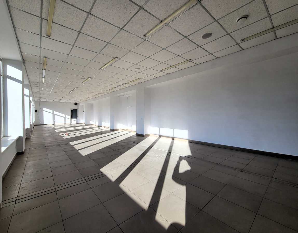 Оренда приміщення вільного призначення 120 м², Київська вул., 164